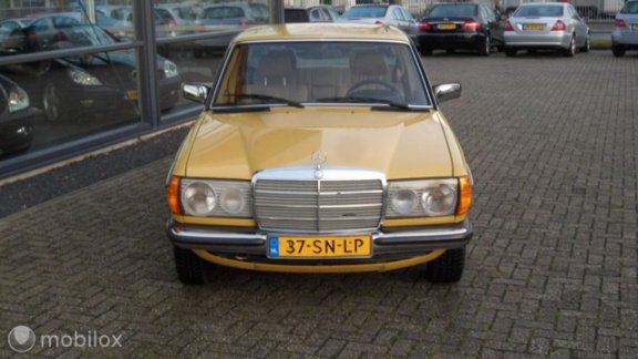 Mercedes-Benz 230 - E, automaat, schuifdak, - 1