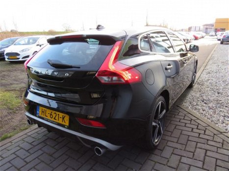 Volvo V40 - 2.0 D2 R-Design Business Xenon Stoelverw Navi Clima PDC Bluetooth Cruise - 1