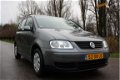 Volkswagen Touran - 1.6 Business MPV NAP AIRCO 102PK GOED ONDERHOUDEN - 1 - Thumbnail