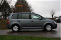 Volkswagen Touran - 1.6 Business MPV NAP AIRCO 102PK GOED ONDERHOUDEN - 1 - Thumbnail