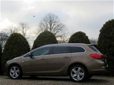 Opel Astra Sports Tourer - 1.4 Turbo Edition / Airco / Cruise / Trekhaak