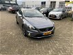 Volvo V40 - 2.0 D2 R-Design Business - 1 - Thumbnail