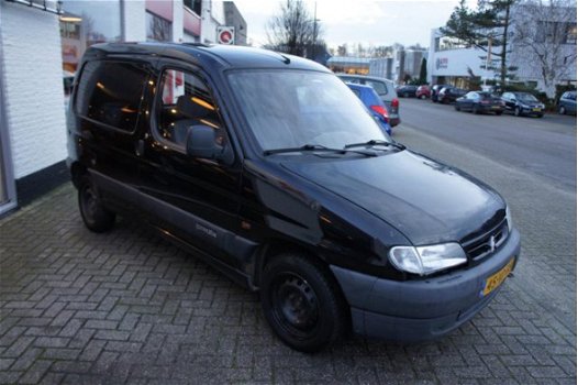 Citroën Berlingo - 1.8 D 600 EEN BERLINGO MET TREKHAAK, VOOR DE PRIJS VAN EEN NIEUWE TREKHAAK - 1