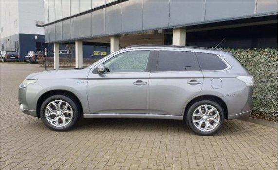 Mitsubishi Outlander - 2.0 PHEV Exec. Ed. |Navi|Airco|licht/regensensor|Cruise control| - 1