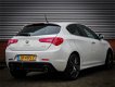 Alfa Romeo Giulietta - 2.0 JTDm Exclusive - 1 - Thumbnail