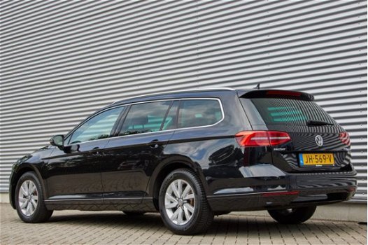 Volkswagen Passat Variant - 1.6 Tdi 120pk DSG Business Edition, Alarm plus, PDC, Navigatie, Telefoon - 1
