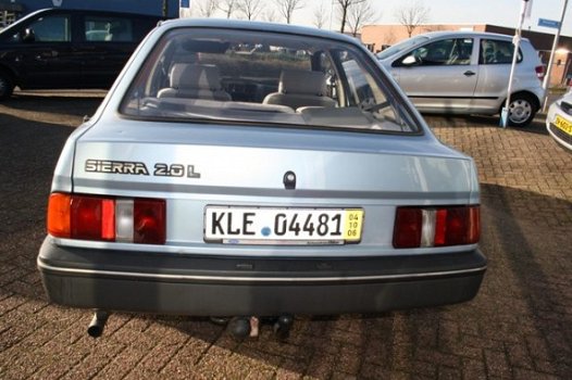 Ford Sierra - 2.0 L automaat - 1