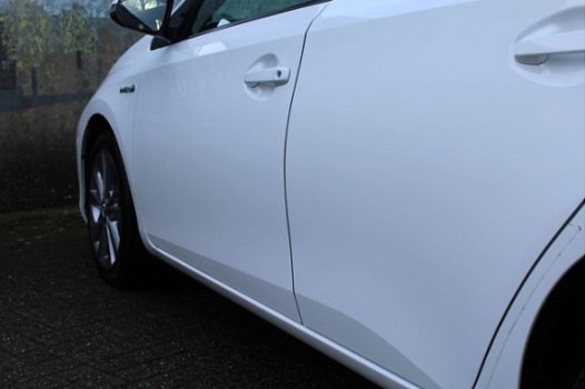 Toyota Auris Touring Sports - 1.8 Hybrid Lease+ Navi Panorama 17