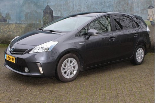 Toyota Prius Wagon - 1.8 Aspiration Business Navigatie Automaat 7 persoons - 1