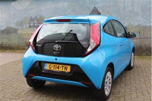 Toyota Aygo - 1.0 VVT X-FUN Automaat 3 drs Airco Centrale portier vergrendeling - 1