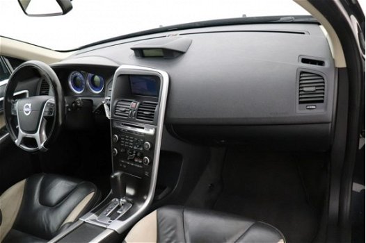 Volvo XC60 - 2.4 D5 AWD R-Design | Leder | Trekhaak | Xenon - 1