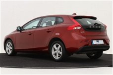 Volvo V40 - 1.5 T2 Kinetic | Automaat | Standkachel | Verwarmbare voorstoelen + achterbank