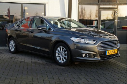 Ford Mondeo - 1.5 TDCi Trend Navigatiesysteem | cruisecontrol | climate control | afneembare trekhaa - 1