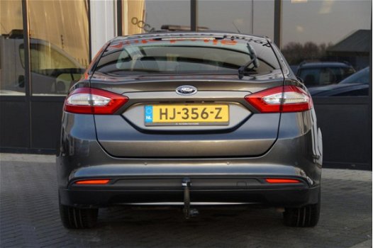 Ford Mondeo - 1.5 TDCi Trend Navigatiesysteem | cruisecontrol | climate control | afneembare trekhaa - 1