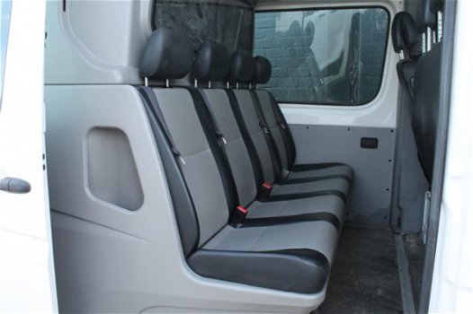 Volkswagen Crafter - 35 2.0 TDI 163PK L3H2 Dubbele Cabine - Airco - Trekhaak - € 17.500, - Ex - 1