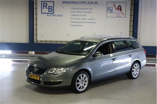 Volkswagen Passat Variant - 3.2 V6 Comfortline 4M NIEUWE KETTING / APK 11-2020 / DIKKE AUTO - 1