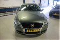 Volkswagen Passat Variant - 3.2 V6 Comfortline 4M NIEUWE KETTING / APK 11-2020 / DIKKE AUTO - 1 - Thumbnail