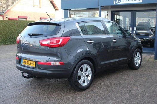 Kia Sportage - 1.6 GDI ISG X-ecutive Plus Pack Trekhaak Allseason banden Volleder Clima Cruise Led d - 1