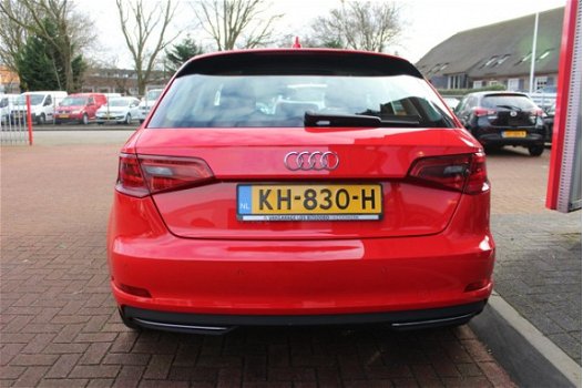 Audi A3 Sportback - 1.4 TFSI 204pk E-tron S-tronic Attraction, Pano, LED - 1