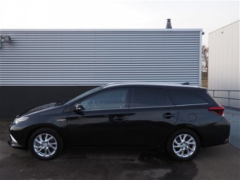 Toyota Auris - 1.8 Hybrid 136pk CVT Lease Pro/LED/Sensoren V+A/PANO-DAK - 1