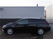 Toyota Auris - 1.8 Hybrid 136pk CVT Lease Pro/LED/Sensoren V+A/PANO-DAK - 1 - Thumbnail