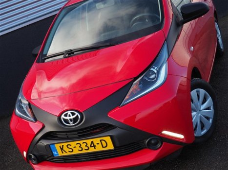 Toyota Aygo - 1.0 VVT-i 69pk 5D x-now/AIRO/AUX - 1