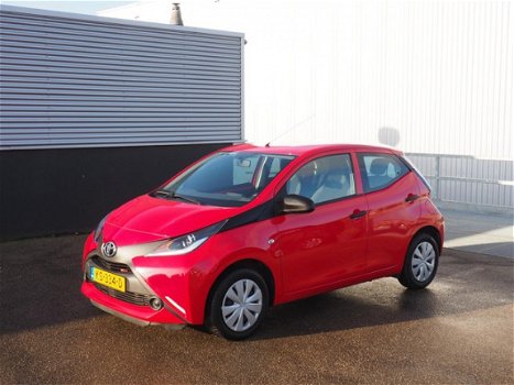 Toyota Aygo - 1.0 VVT-i 69pk 5D x-now/AIRO/AUX - 1