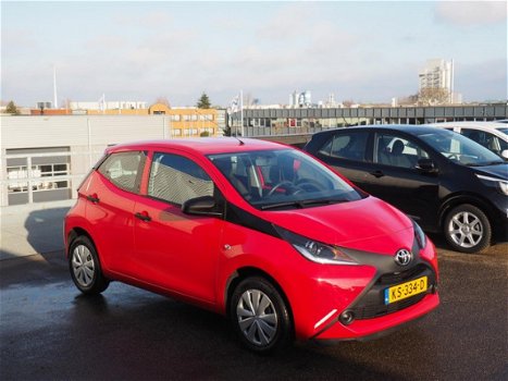 Toyota Aygo - 1.0 VVT-i 69pk 5D x-now/AIRO/AUX - 1