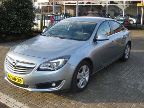Opel Insignia - 2.0 CDTI 103KW 4-DRS-AIRCO-NAVI - 1