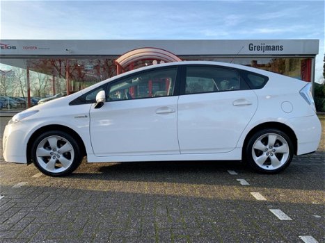 Toyota Prius - 1.8 Aspiration Automaat Hybride / Cruise Control / Keyless Entry / 17'' LMV - 1