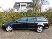 Volvo V70 - T4 Aut. 180pk Limited Edition, Navigatie, Park Assist, Climatronic, Trekhaak - 1 - Thumbnail