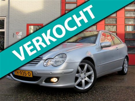 Mercedes-Benz C-klasse Sportcoupé - 220 CDI //Orgineel km, Navi , Leder// - 1