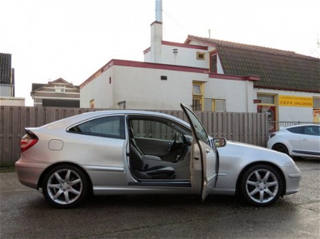 Mercedes-Benz C-klasse Sportcoupé - 220 CDI //Orgineel km, Navi , Leder// - 1