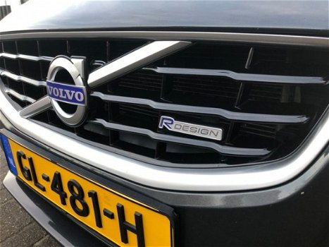 Volvo V60 - 2.0 D3 AUTOMAAT R-Design LEER/NAVI/TH *ALL-IN PRIJS - 1