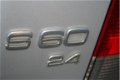 Volvo S60 - 2.4 met AIRCO en nw APK - 1 - Thumbnail