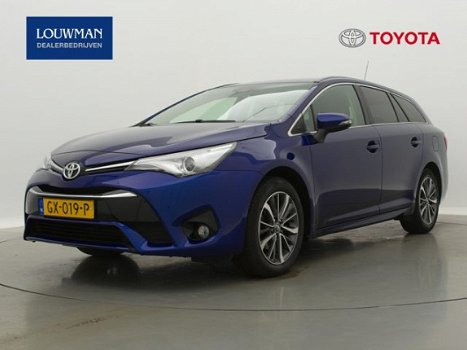 Toyota Avensis Touring Sports - 1.8 Lease Pro Automaat | Navigatie | LM-Velgen | Panoramadak | - 1