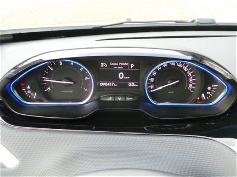 Peugeot 2008 - 1.2 PureTech 110pk Vol automaat Allure *Leder/Stoelverwarming - 1