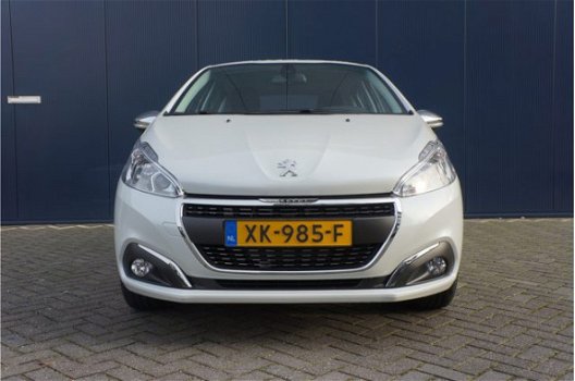 Peugeot 208 - Allure 82 pk Navigatie | Parkeersensoren | Climate Control - 1