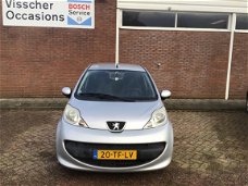 Peugeot 107 - 5 drs(68PK) /AUTOMAAT/Airco/ LMV