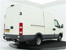 Iveco Daily - 35C21 L2H2 Luchtgeremd 6500KG Trekgewicht 210PK