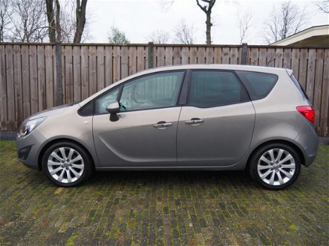 Opel Meriva - 1.4 Turbo 120pk Trekhaak Lichtmetalen velgen Parkeersensoren v+a Cruise Controle Autom - 1