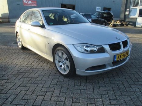 BMW 3-serie - 318i - 1