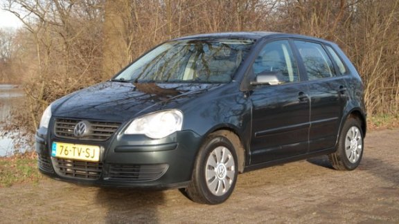 Volkswagen Polo - 1.2 Optive - 5deurs - Airco - Elek. pakket - Vol opties - Inruil mogelijk - 1