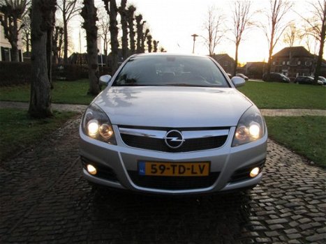 Opel Vectra GTS - 1.8-16V Sport Airco Leer/Stof Xenon Cruisecontrol Lichtmetalen Velgen Trekhaak*Dea - 1