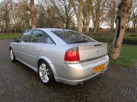 Opel Vectra GTS - 1.8-16V Sport Airco Leer/Stof Xenon Cruisecontrol Lichtmetalen Velgen Trekhaak*Dea - 1