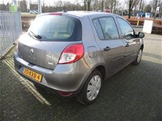 Renault Clio - 1.2 Special Line