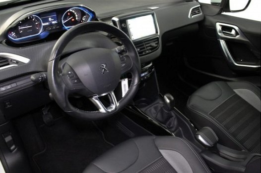 Peugeot 2008 - 1.2 PureTech Allure | Trekhaak | Navigatie | Camera | ½ Leder | Cruise & Climate Cont - 1