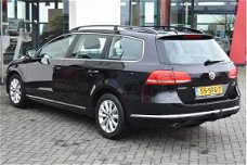 Volkswagen Passat Variant - 1.6 TDI Comfortline BlueMotion 1e eigenaar navigatie pdc trekhaak