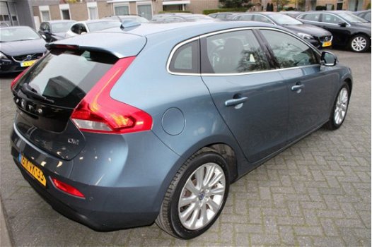 Volvo V40 - 1.6 D2 SUMMUM XENON LEDER NAVI 17 INCH - 1