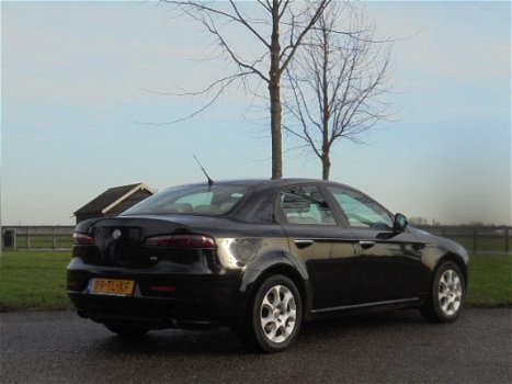 Alfa Romeo 159 - 2.2 JTS Distinctive * Airco * Nw-Type * Nw-Apk * KOOPJE - 1